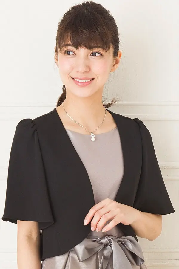 フレアスリーブ黒ジャケット Cx 1337 結婚式パーティーのレンタルドレスはリリアージュ