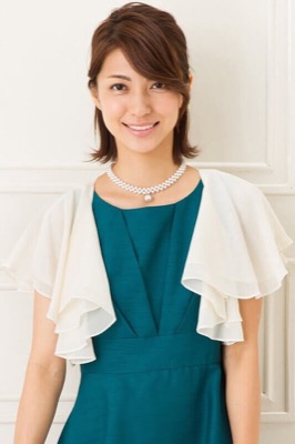ベージュシフォンシンプルボレロのサムネイル画像
