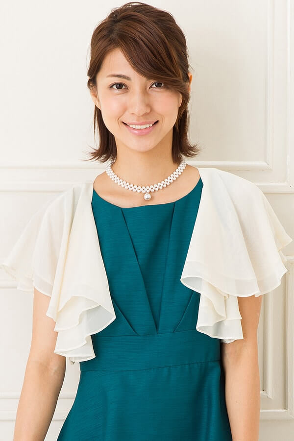 ベージュシフォンシンプルボレロの商品画像1