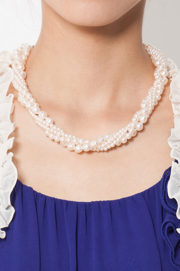 ねじりパールオフホワイトネックレスの商品画像1