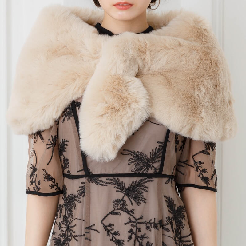 ベージュのフェイクファーショールの商品画像1ベージュのフェイクファーショールの商品画像2ベージュのフェイクファーショールの商品画像3ベージュのフェイクファーショールの商品画像4 ベージュのフェイクファーショールの商品画像1ベージュのフェイクファーショールの商品画像2ベージュのフェイクファーショールの商品画像3ベージュのフェイクファーショールの商品画像4