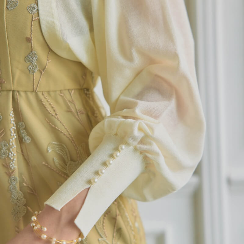 ベージュのパールカフスニットボレロの商品画像4