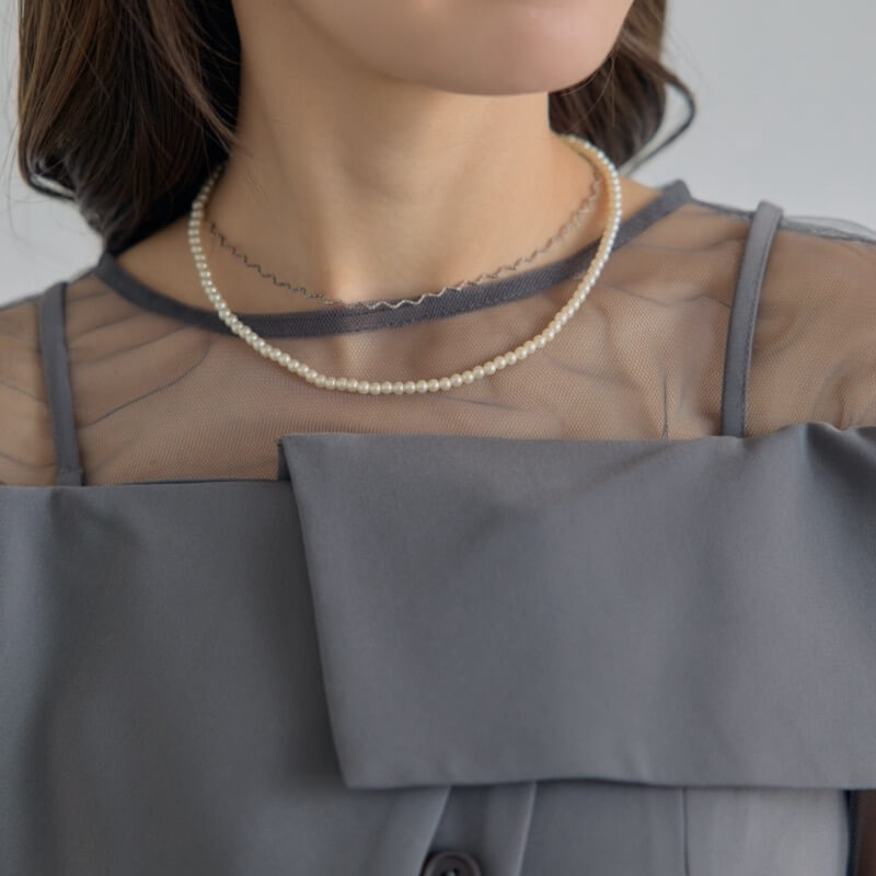 シルバーのウェーブ×パールネックレスの商品画像2