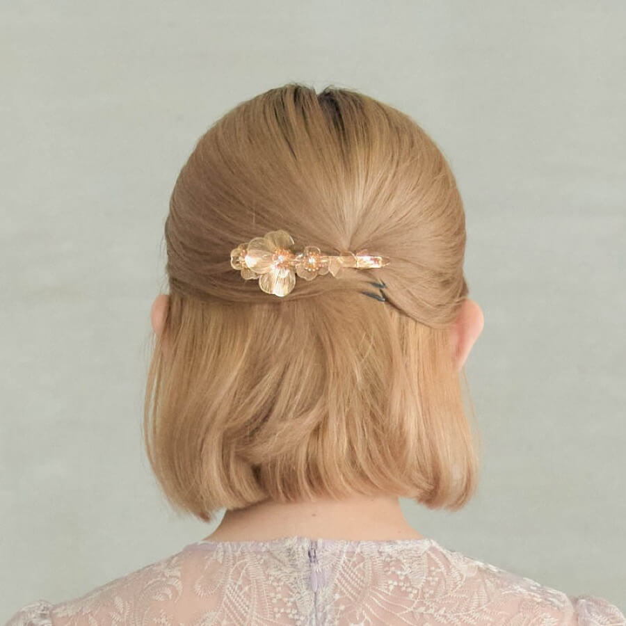 ゴールドの透かしフラワーバレッタの商品画像2