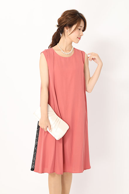 コーラルピンクのサイドレースドレスの商品画像2