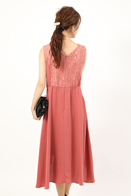 コーラルピンクのウエストリボン切り替えドレスの商品画像4