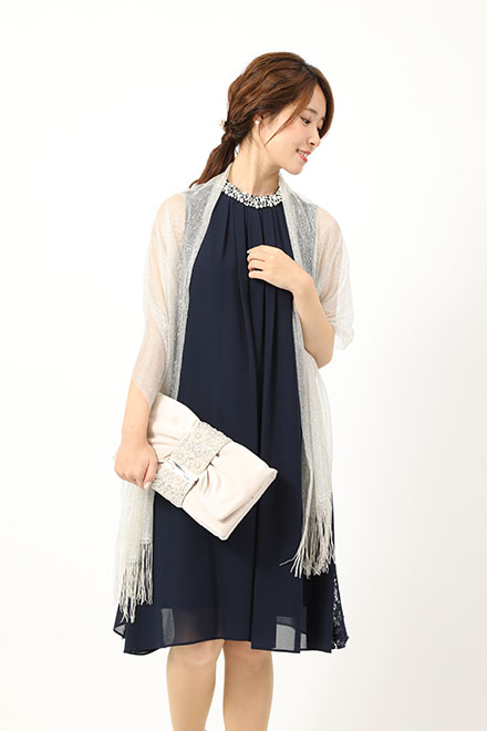 ネイビーのビジューネックドレスの商品画像6