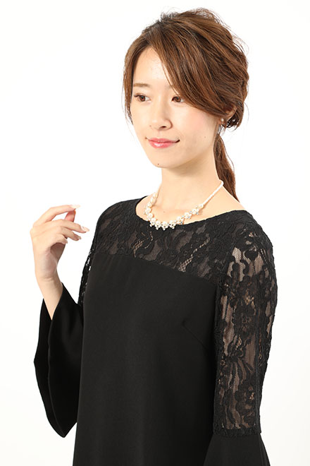 黒のフレアスリーブドレスの商品画像5