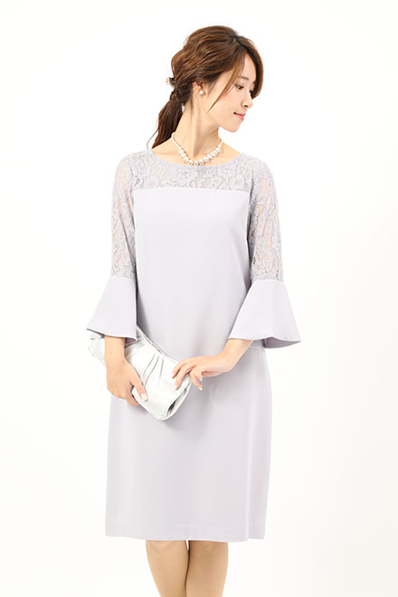 グレーのフレアスリーブドレスの商品画像2