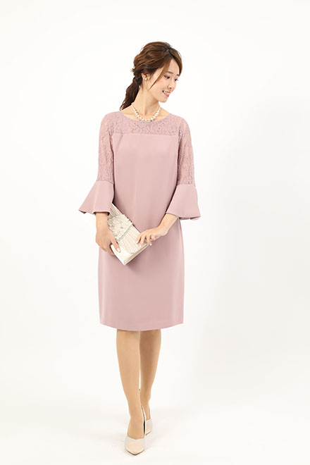 ピンク のフレアスリーブドレスの商品画像1