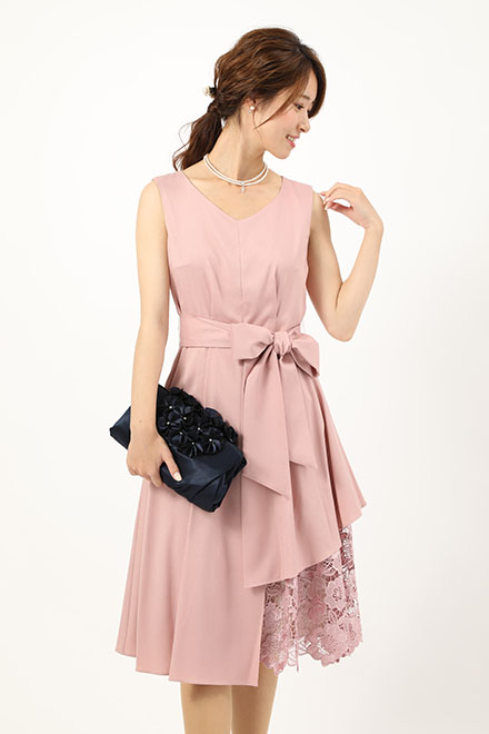 ピンクのウエストリボン付きアシンメトリーレースドレスの商品画像2