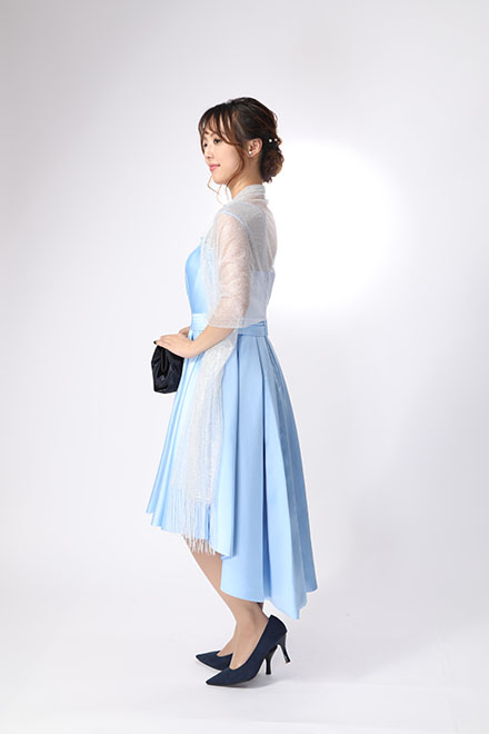 サックスブルーのデコルテシースルーフィッシュテールドレスの商品画像7