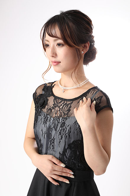 黒とグレーのシースルーレースドレスの商品画像8