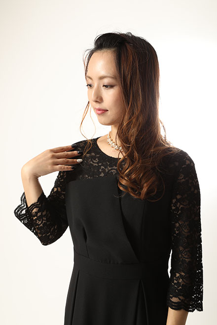 黒の袖付きオールインワンドレスの商品画像5