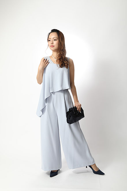 サックスブルーのアシンメトリートップス付パンツドレスの商品画像1