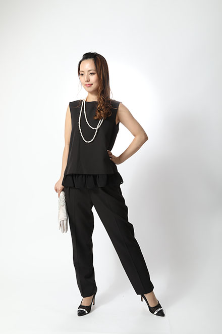 黒の裾シフォントップス付きパンツドレスの商品画像1