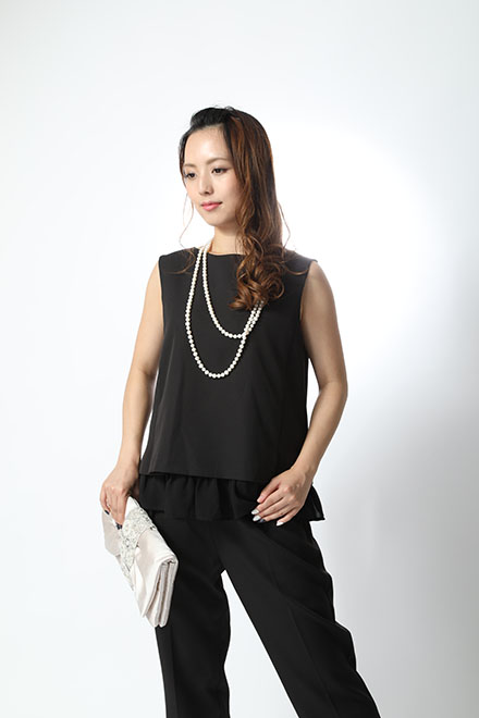 黒の裾シフォントップス付きパンツドレスの商品画像2