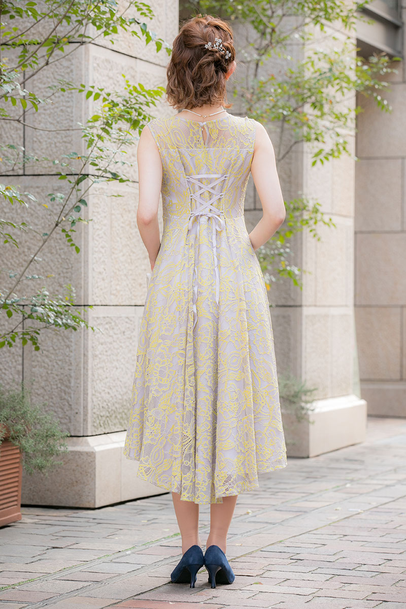 ベージュ×イエローの花柄レースドレスの商品画像7