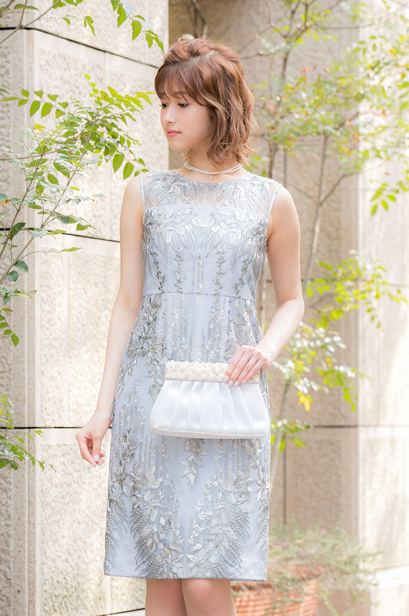 ブルーグレーの刺繍チュールタイトドレスの商品画像5
