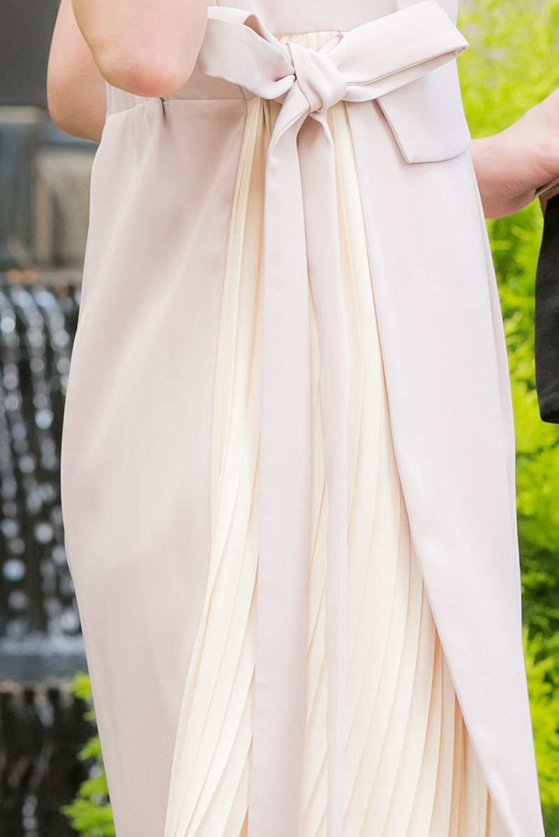 ピンクのアシンメトリープリーツタイトドレスの商品画像9