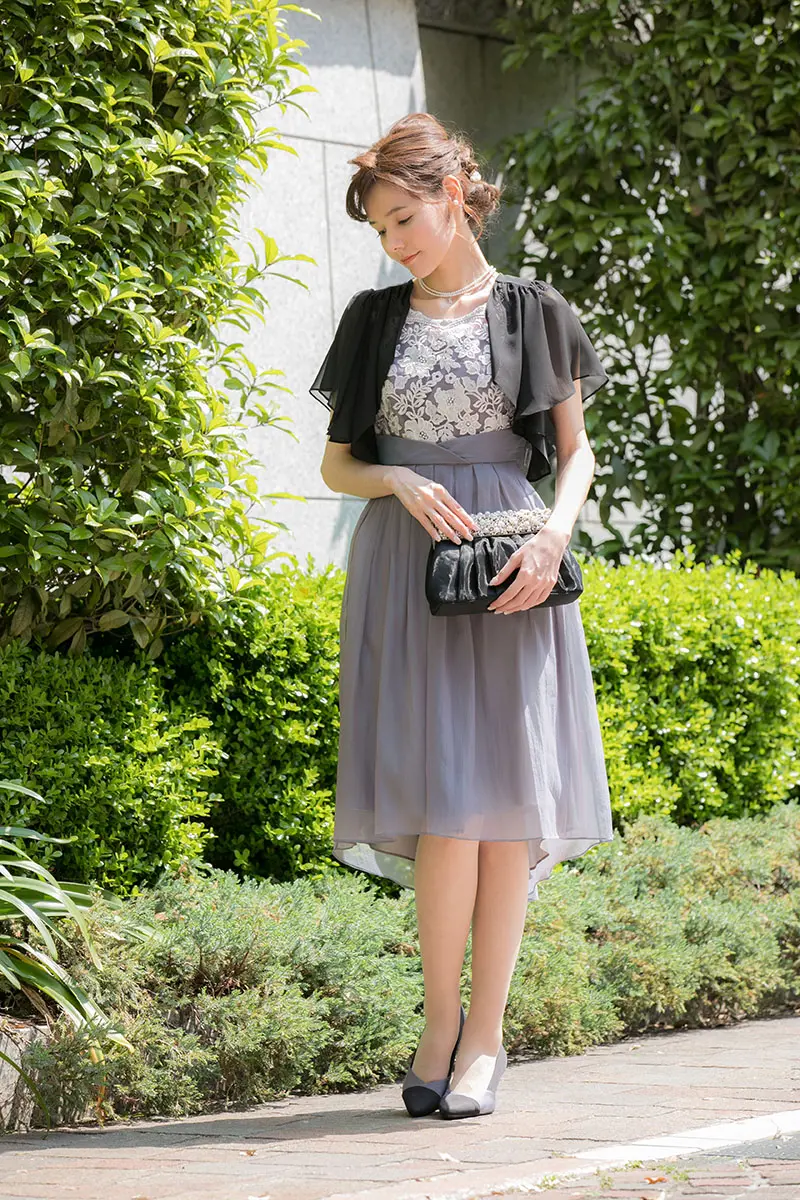 ライトグレーの刺繍入りオーガンジードレス Dorry Doll S M 結婚式パーティーのレンタルドレスはリリアージュ