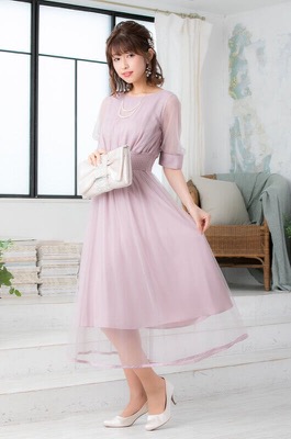 ピンクの袖付き総チュールドレスのレンタルドレス