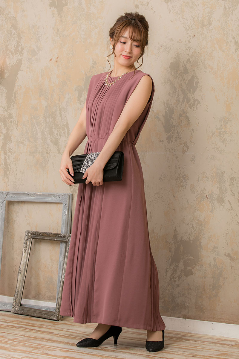 プラムピンクのIラインプリーツドレスの商品画像9