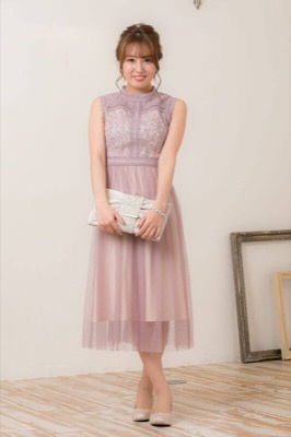 ピンク×ベージュのチュールスカートドレス