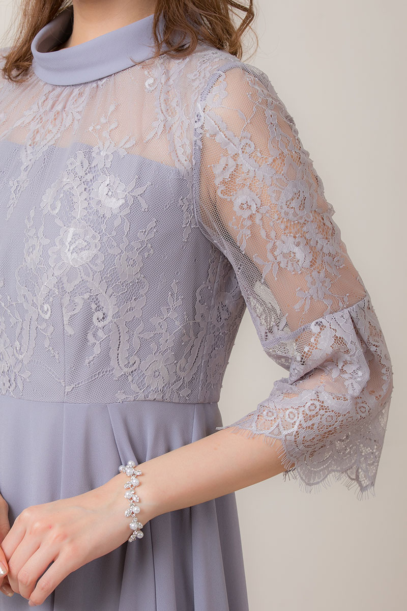 ブルーグレーのロールカラーフレアスリーブドレスの商品画像5