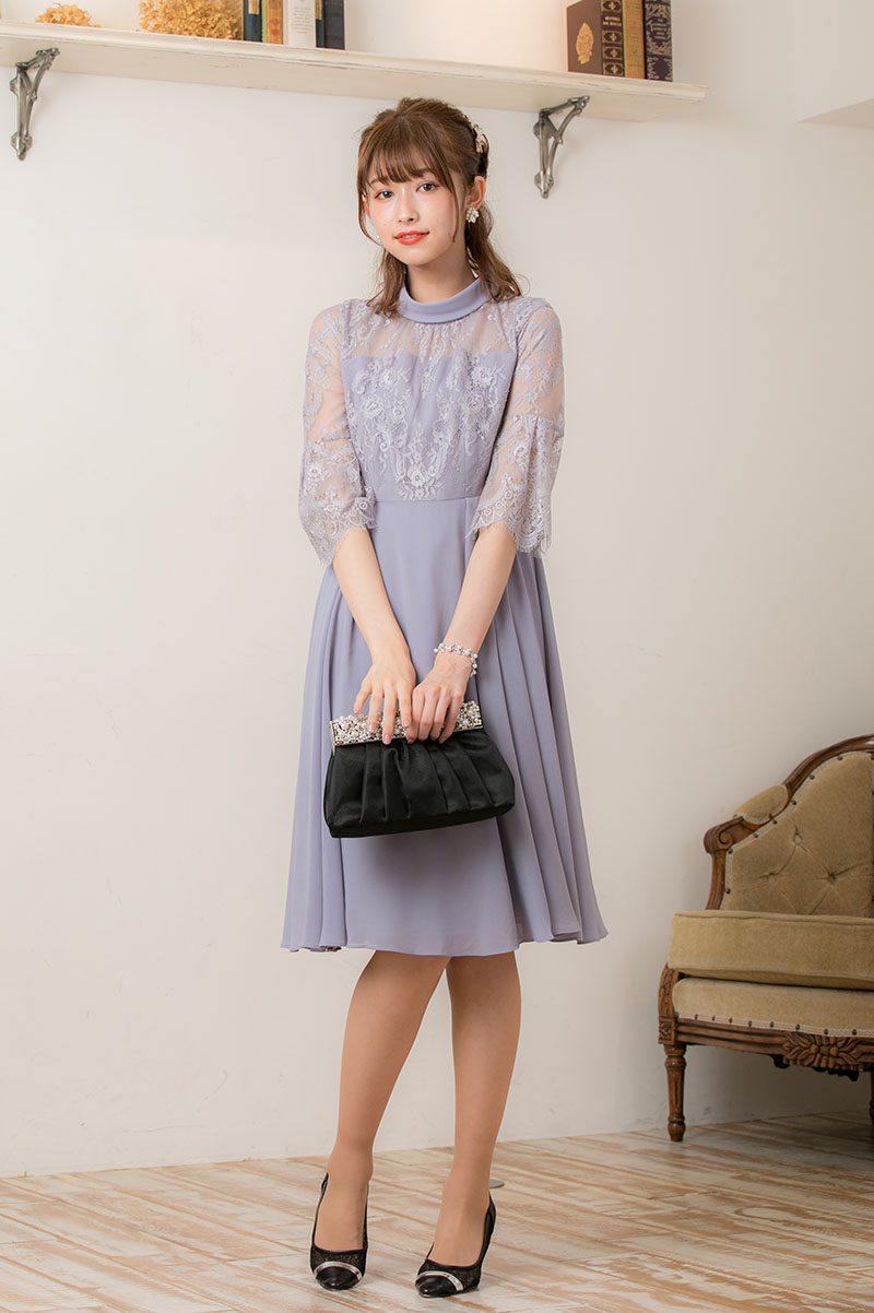 ブルーグレーのロールカラーフレアスリーブドレスの商品画像1