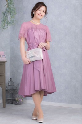 ピンクのレース×シャンタン袖つきドレスのレンタルドレス