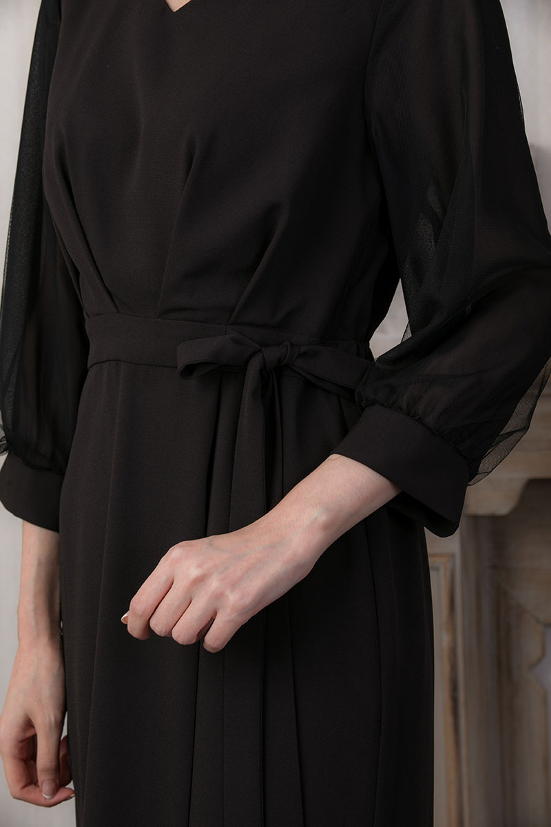 ブラックのチュールスリーブドレスの商品画像5