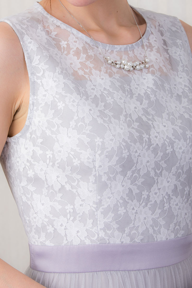 シルバーグレーのチュールプリーツドレスの商品画像5