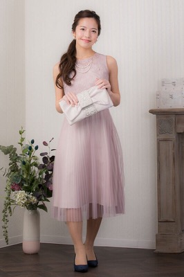 ライトピンクのチュールプリーツドレスのサムネイル画像