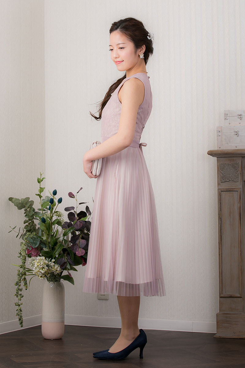 ライトピンクのチュールプリーツドレスの商品画像3