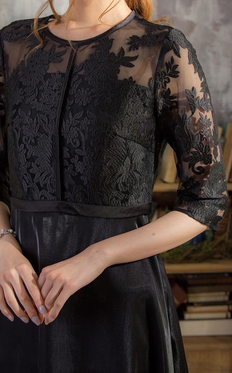 ブラックのシャイニーオーガンジードレスの商品画像5