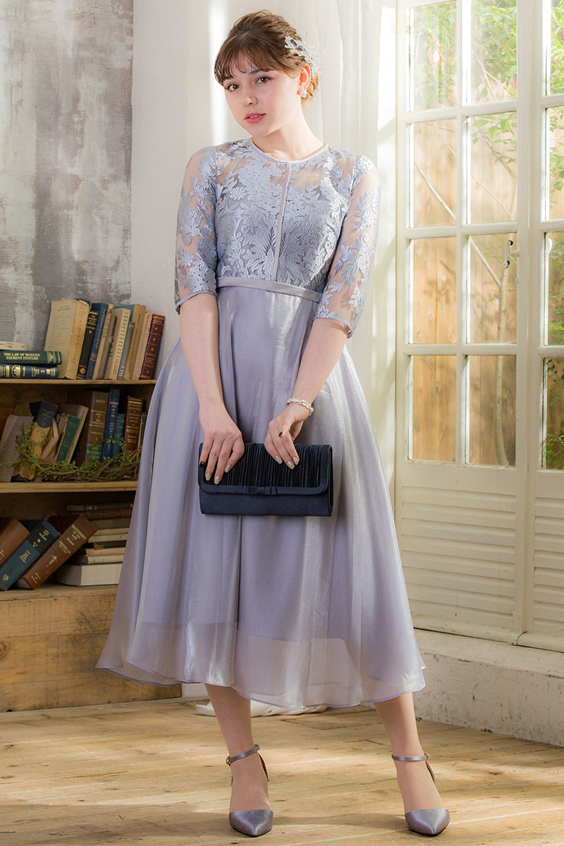 ブルーグレーのシャイニーオーガンジードレスの商品画像1
