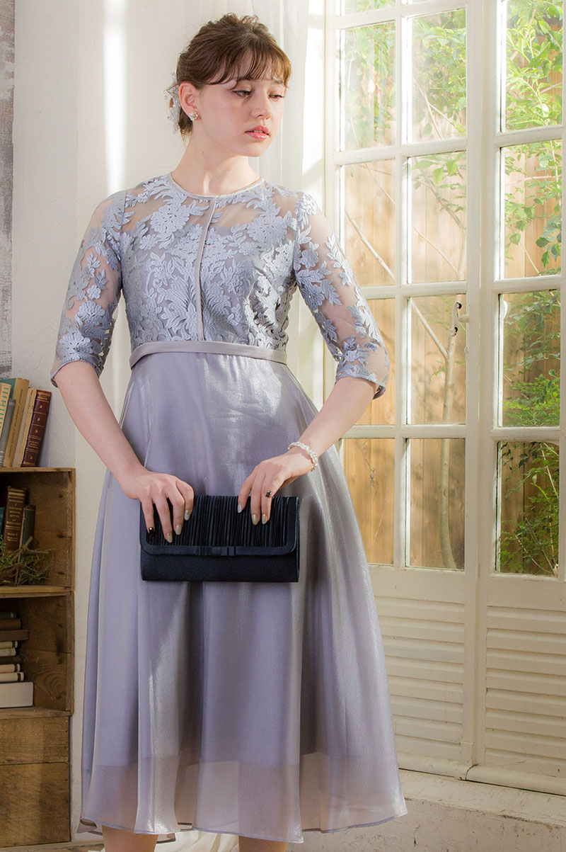 ブルーグレーのシャイニーオーガンジードレスの商品画像2