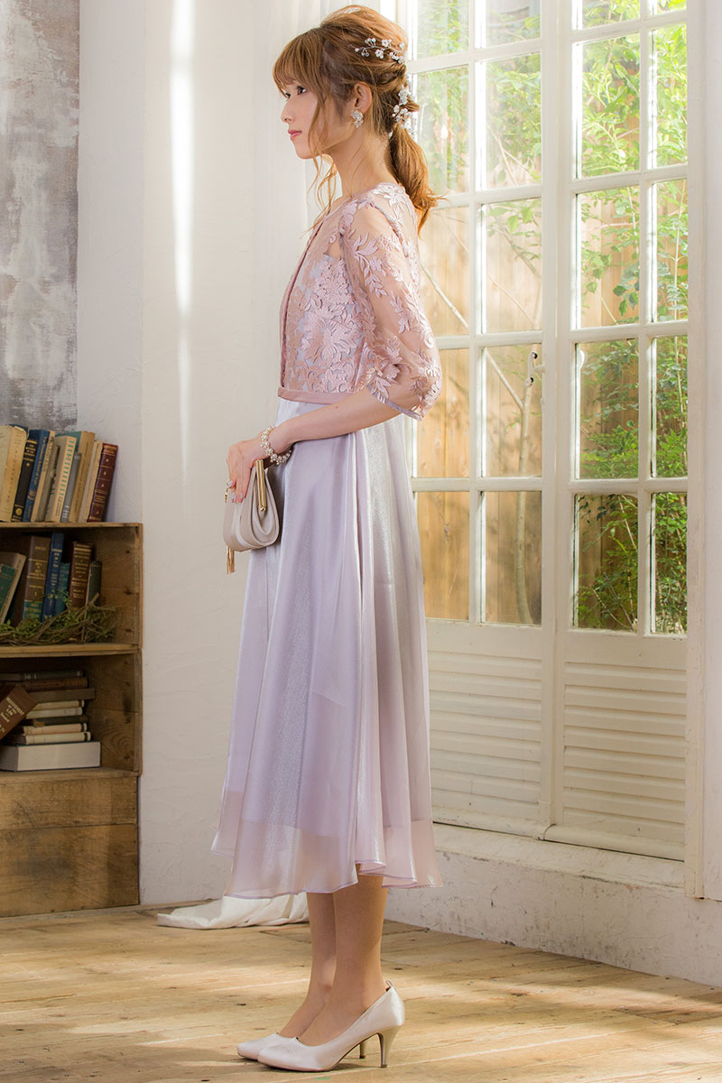 スモーキーピンクのシャイニーオーガンジードレスの商品画像3