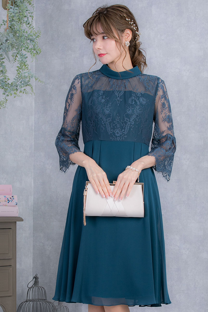 ブルーグリーンのロールカラーフレアスリーブドレスの商品画像2