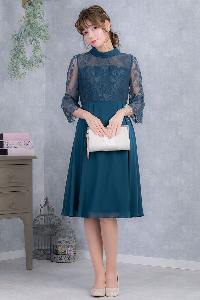 ブルーグリーンのロールカラーフレアスリーブドレスの商品画像6