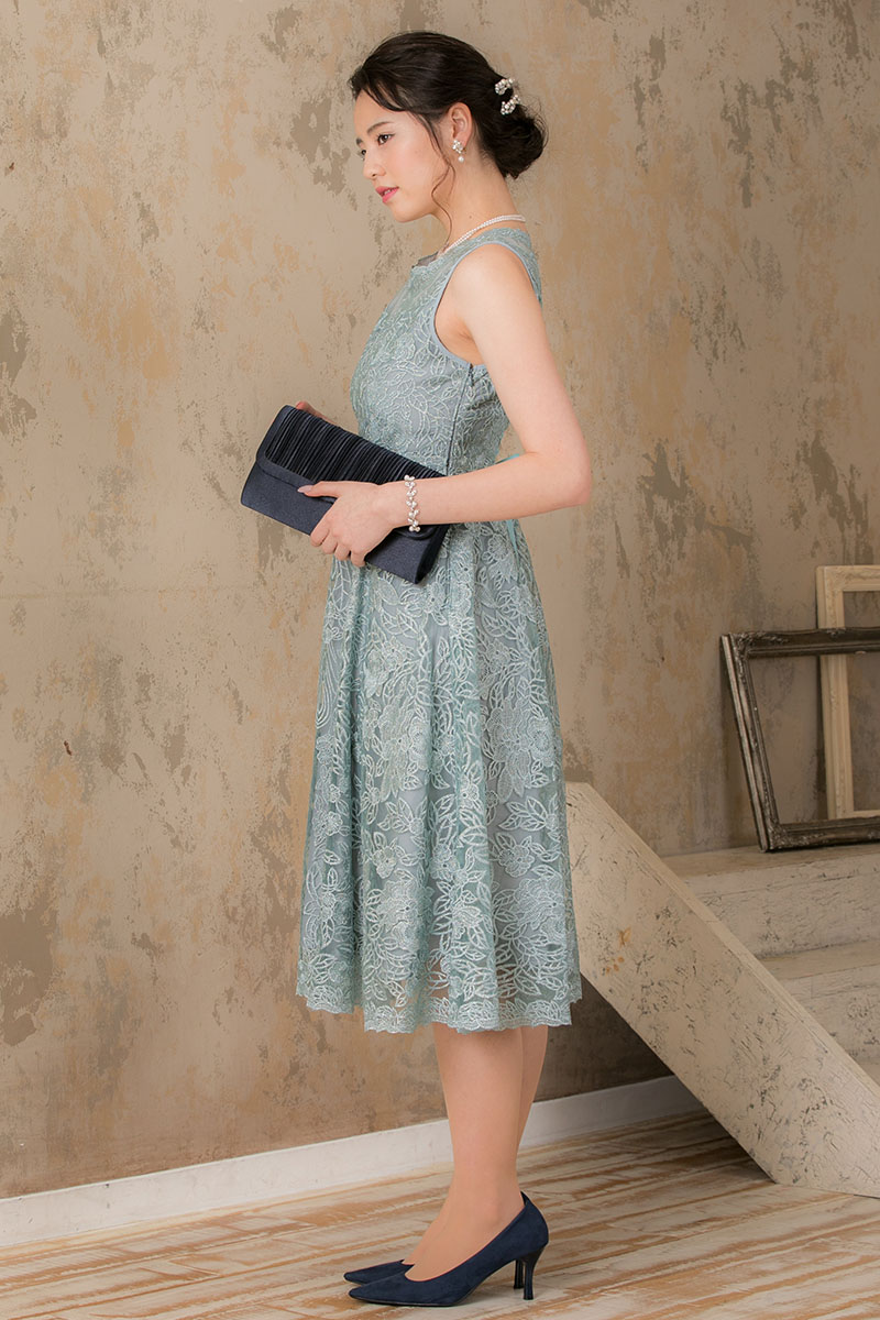ミントグリーンのラメ刺繍レースドレスの商品画像3