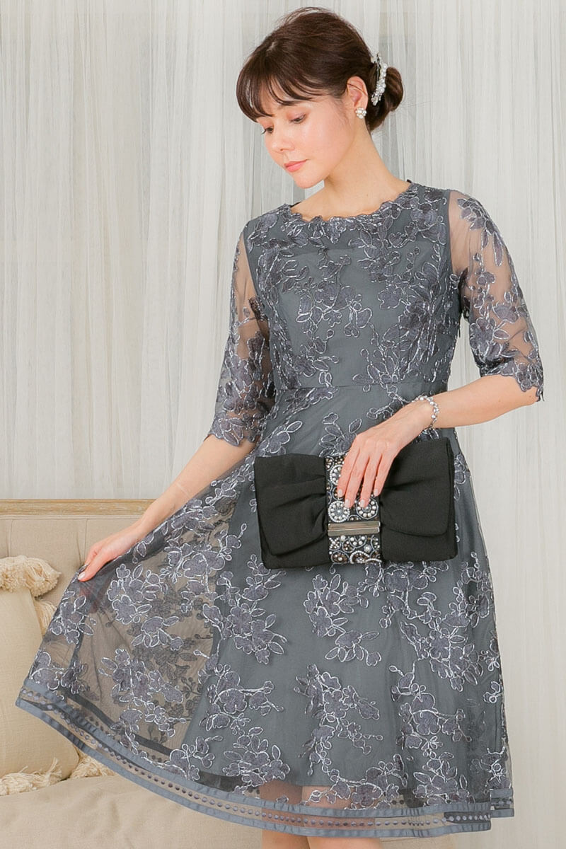 アーミーカーキのラメ入りフラワーレースドレスの商品画像2