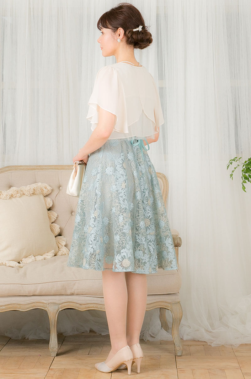 ミントのバイヤス切替フラワー刺繍ドレスの商品画像8