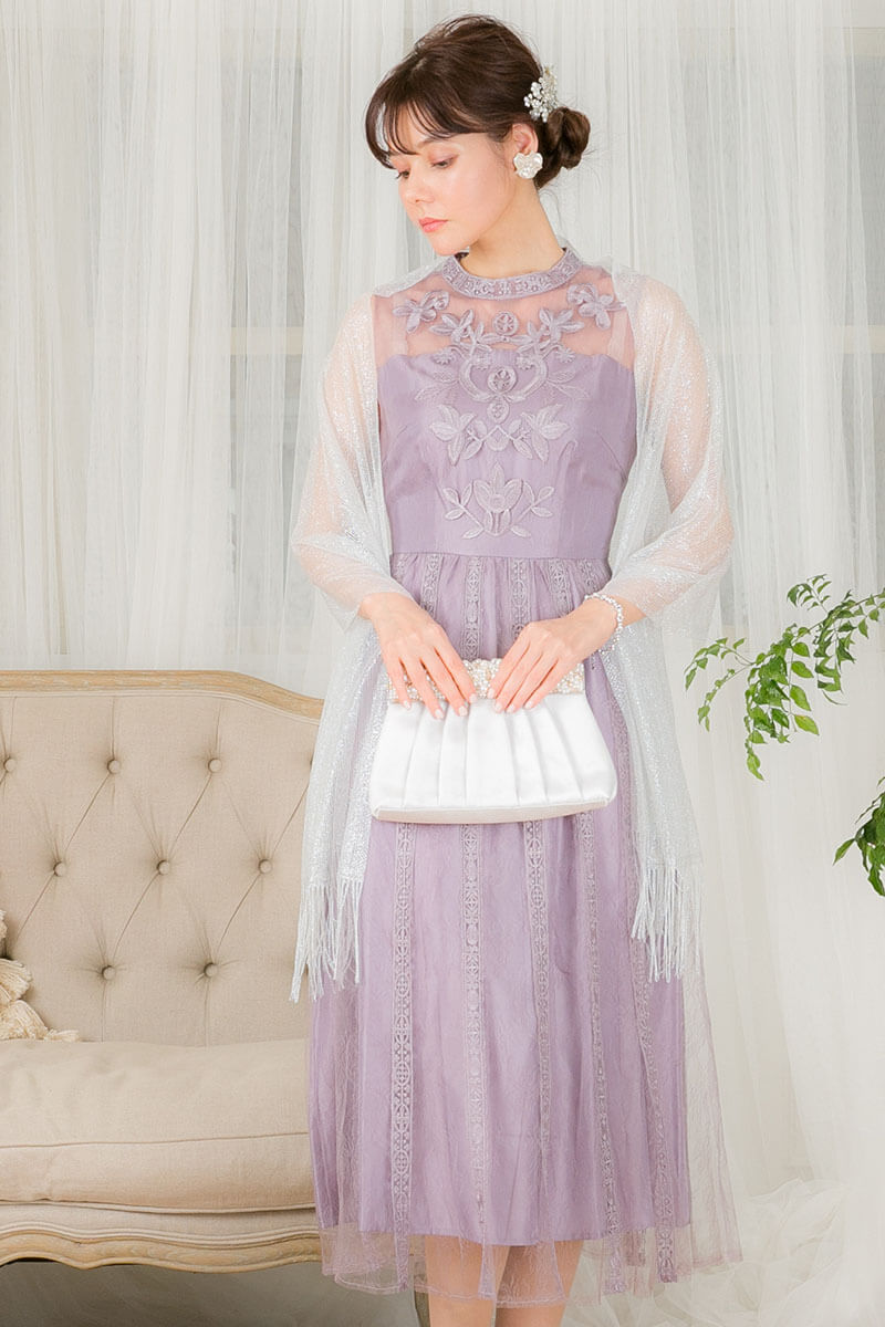 ダークラベンダーの刺繍入りチュールストライプドレスの商品画像8