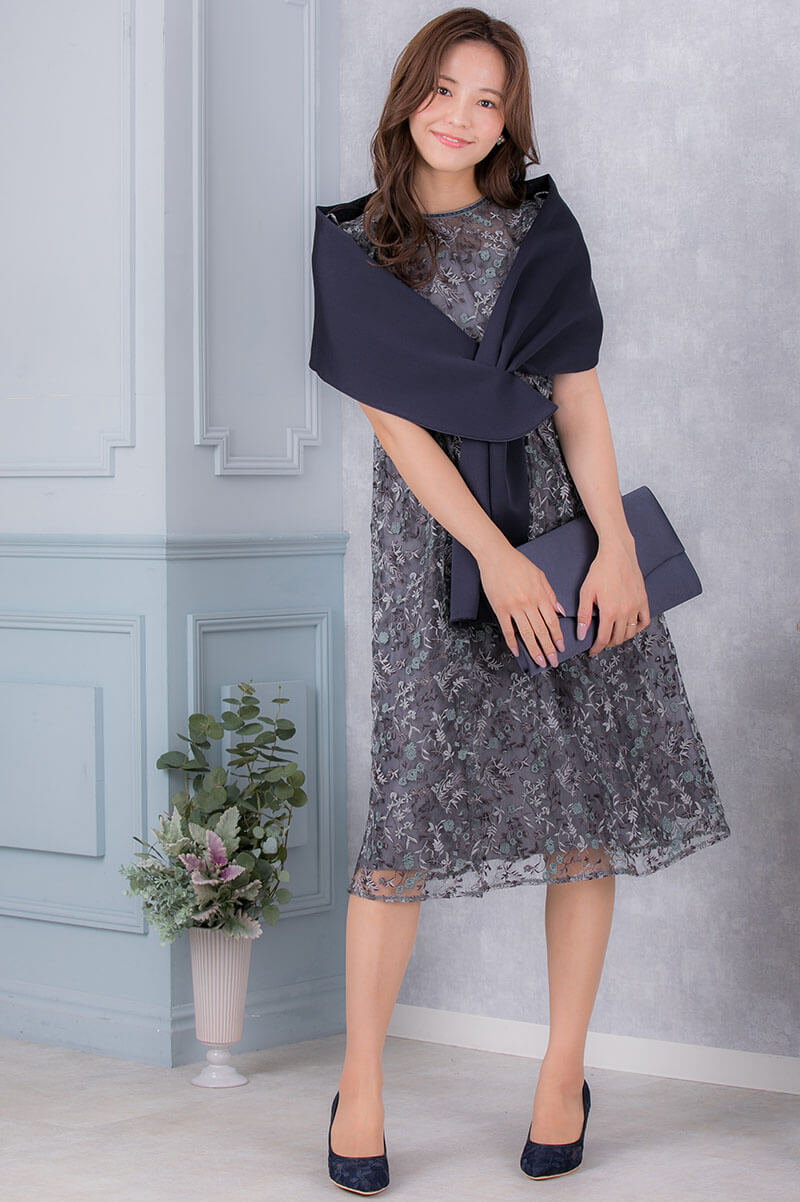 アーミーカーキのボタニカルレースドレスの商品画像6