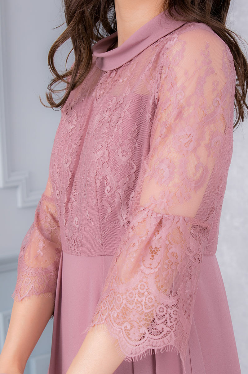 ダークピンクのロールカラーフレアスリーブドレスの商品画像5