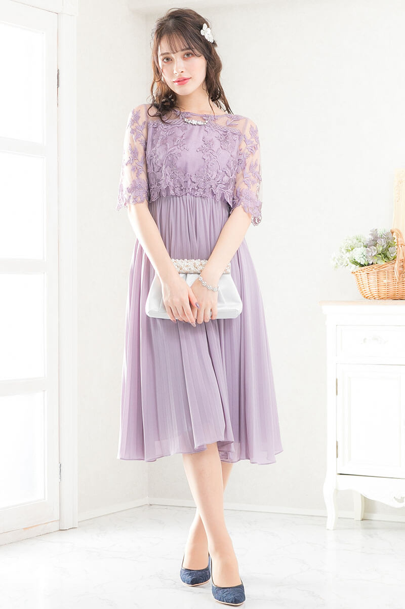 ラベンダーの袖つきフラワーレースドレスの商品画像1