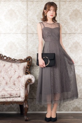 チャコールグレーのストライプレースドレスのサムネイル画像
