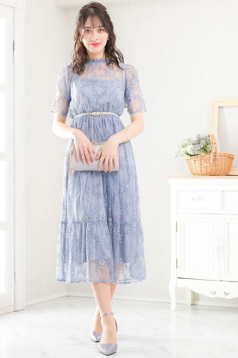 ブルーのパワショルティアードドレスの商品画像1